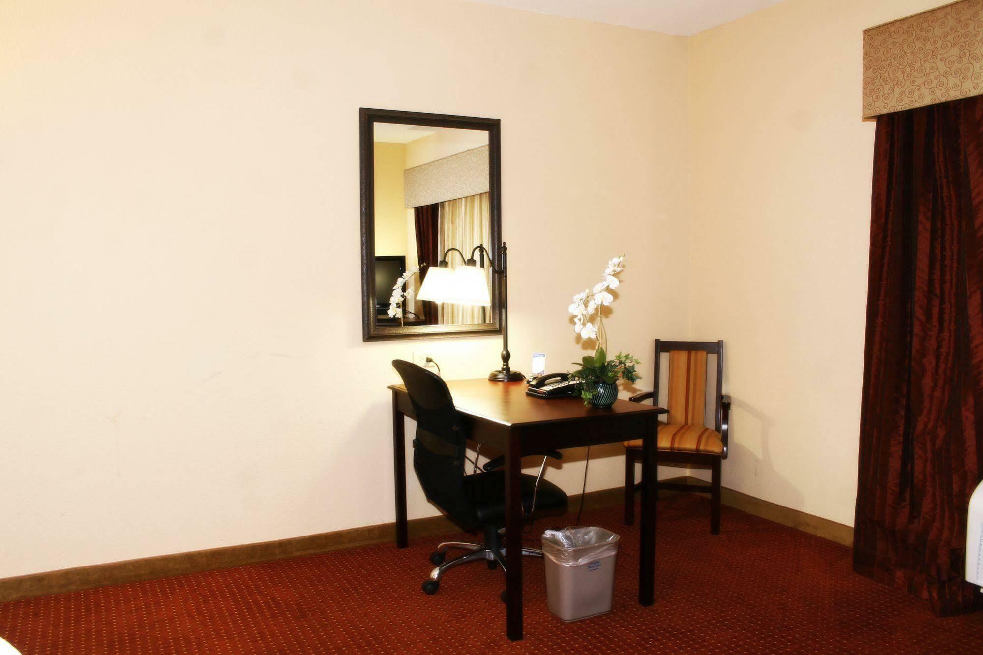 Hampton Inn & Suites Austin South Buda Zewnętrze zdjęcie